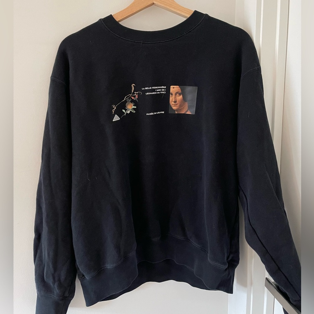 Black Louvre Uniqlo Men's Sweater